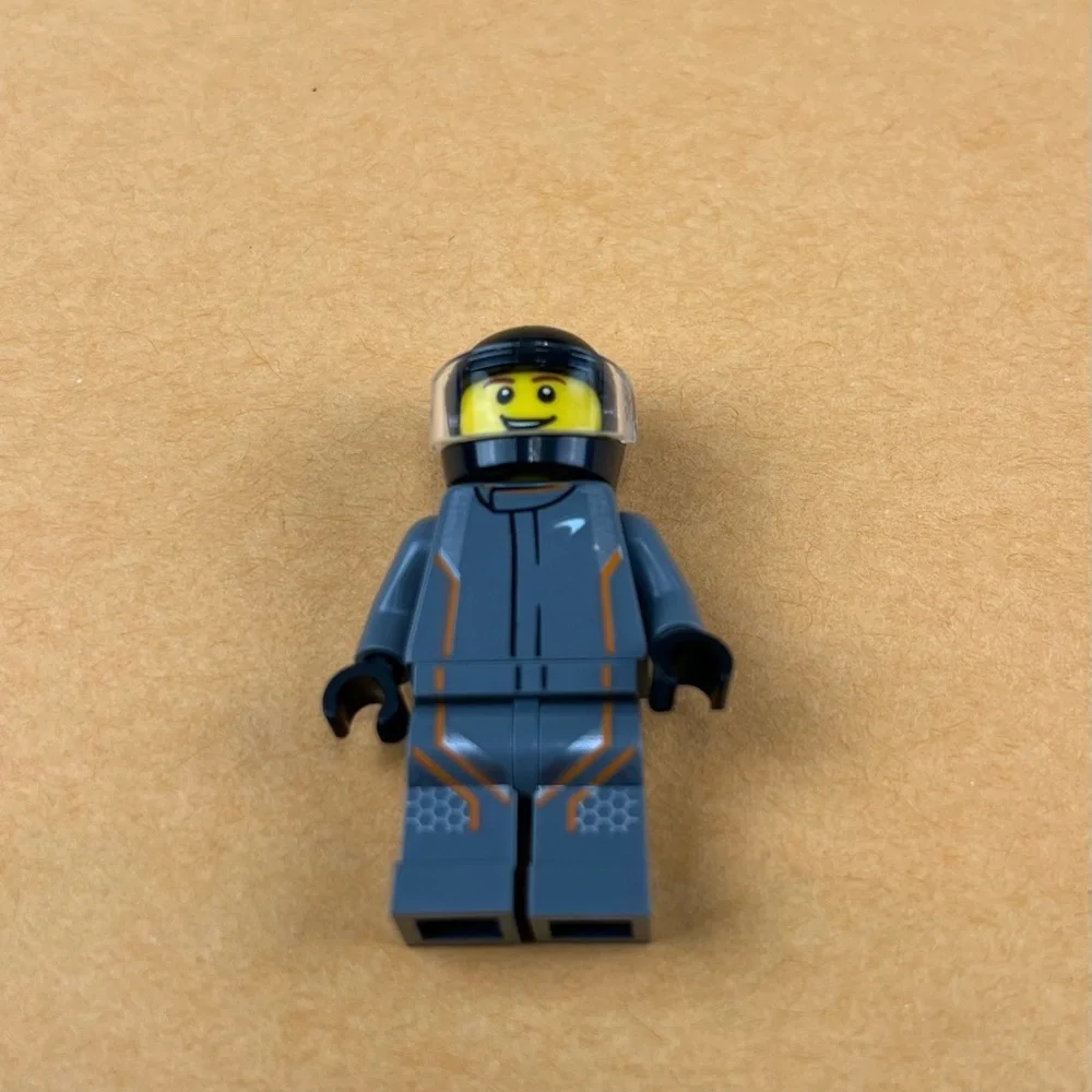 LEGO Mclaren Senna Race Car Driver Minifigure Speed Champions 2